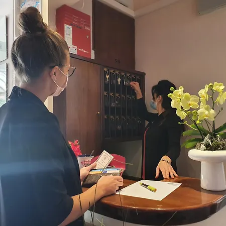 Hotel Villa Mirella Otel