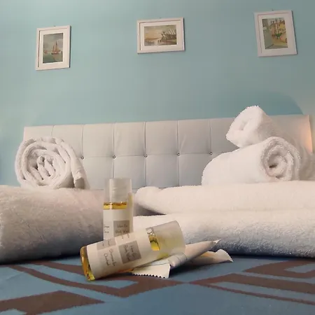 Hotel Villa Mirella Otel 3*