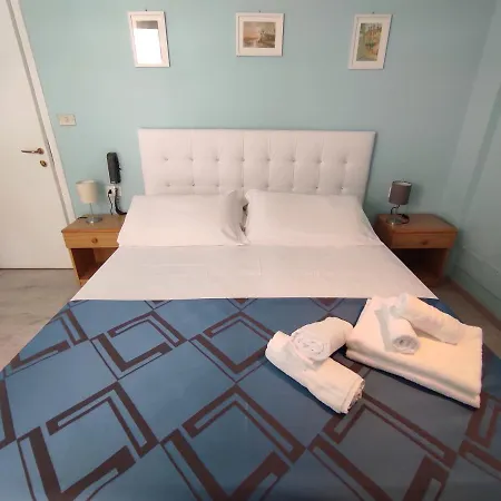 Hotel Villa Mirella גראדו