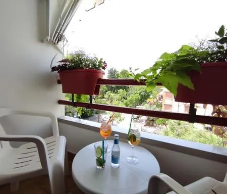 Hotel Villa Mirella 3*