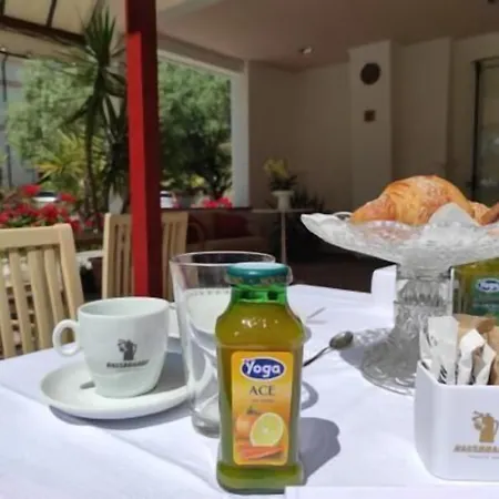Hotel Villa Mirella 3* גראדו