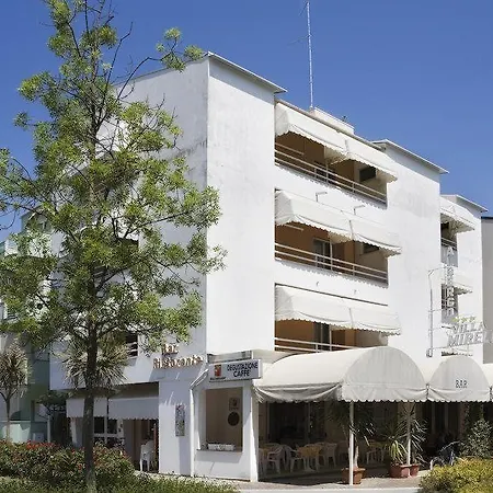 Hotel Mirella 3*