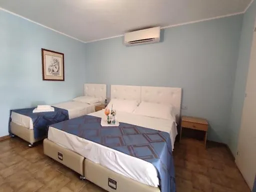 Ξενοδοχείο Mirella-nuova Gestione 3*