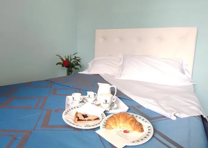 Mirella-nuova Gestione 格拉多