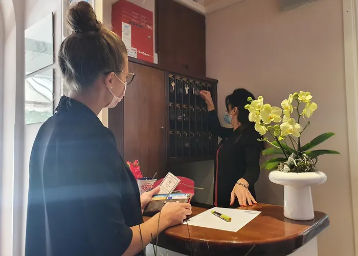 Mirella-nuova Gestione 酒店