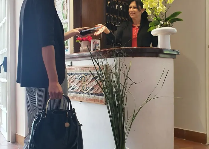 Mirella-nuova Gestione 3*